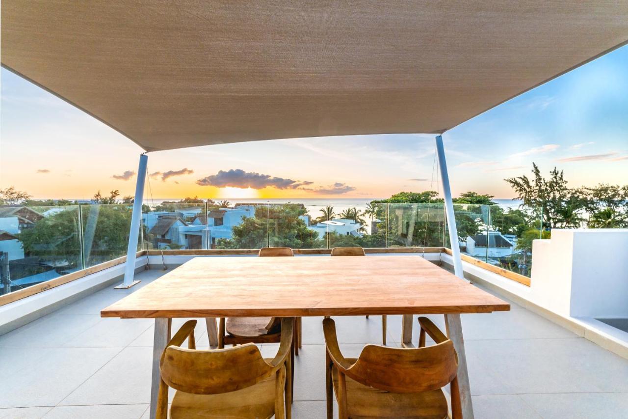 Penthouse 13 - One Bay Residence With Private Rooftop Terrace And Dip In Pool Pereybere Beach エクステリア 写真