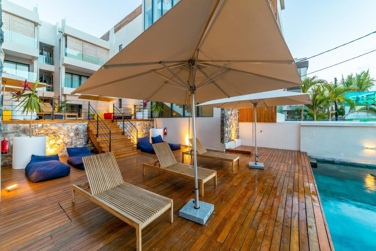 Penthouse 13 - One Bay Residence With Private Rooftop Terrace And Dip In Pool Pereybere Beach エクステリア 写真